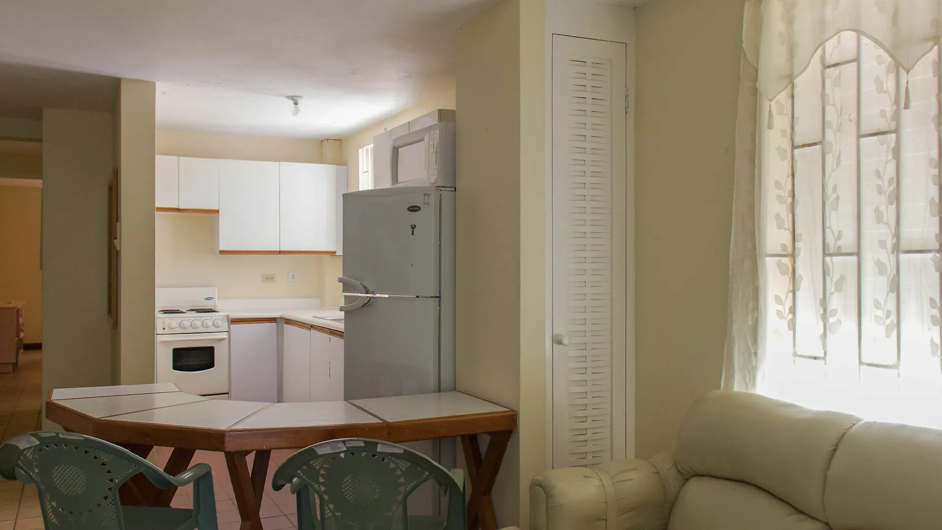 Seacastles Exora Beach Suite Montego Bay