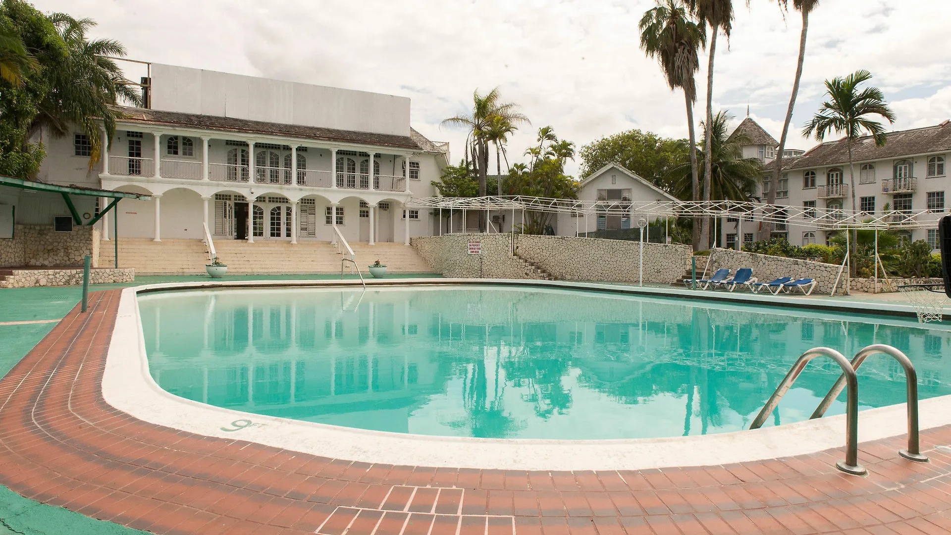 Seacastles Exora Beach Suite Montego Bay 0*,